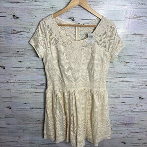 Elegant Cream Lace Dress